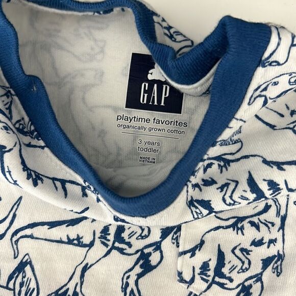 Toddler Gap Bundle of 3 t-shirts and 1 denim shorts - Picture 3 of 13